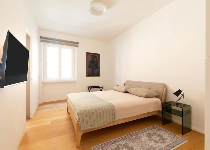 Popolo Design By Romeloft Apartment *